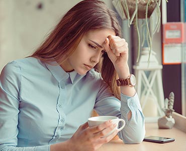 Jeune femme stressée